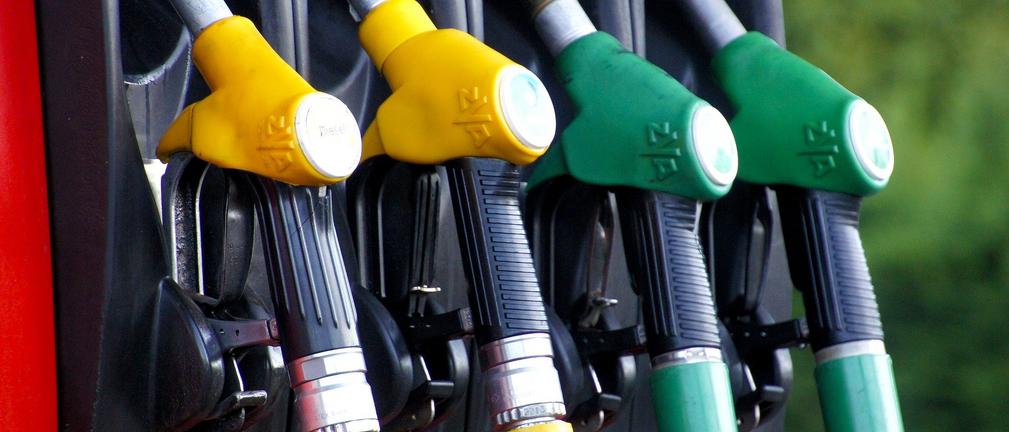 Analitycy e-petrol: Szansa na tańsze paliwa na początku września wyraźnie maleje 