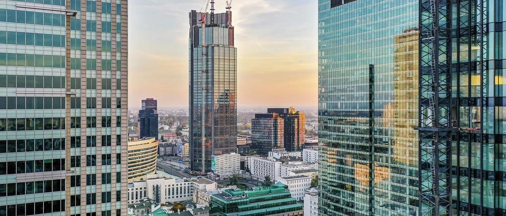 CMS - jedna z największych w Polsce kancelarii prawnych przenosi biuro do Varso Tower