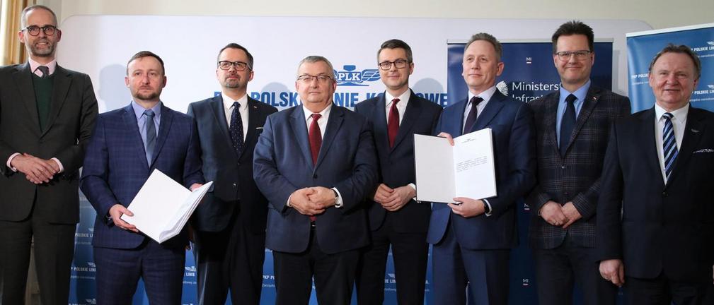 PKP PLK zleciły zaprojektowanie modernizacji i budowy linii kolejowych do elektrowni jądrowych
