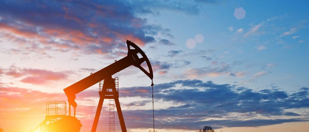 Ropa Brent staniała do 76,3 dol., a ropa WTI do 72,35 dol.
