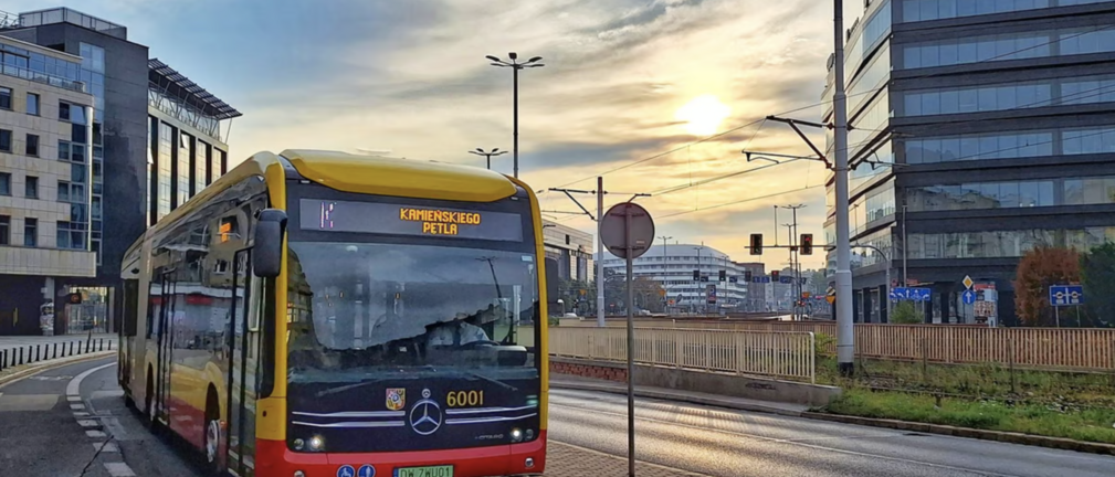Władze Wrocławia pytają mieszkańców czy na ulicach powinny się pojawić autobusy elektryczne