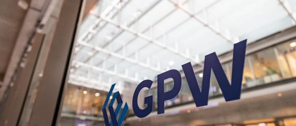NWZ Farmy Fotowoltaiki Polska zdecyduje o debiucie na rynku głównym GPW