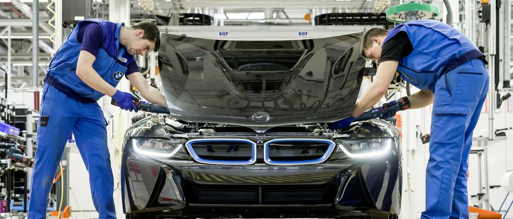 Z taśmy produkcyjnej w Monachium wyjechało trzymilionowe elektryczne BMW 